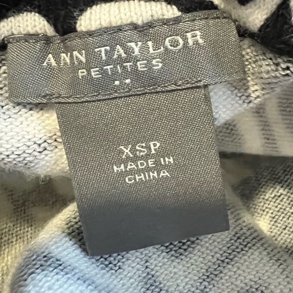 ANN TAYLOR Petite Mod Flower Sweater Dress Mock Neck Short Sleeve XSP - Picture 8 of 9